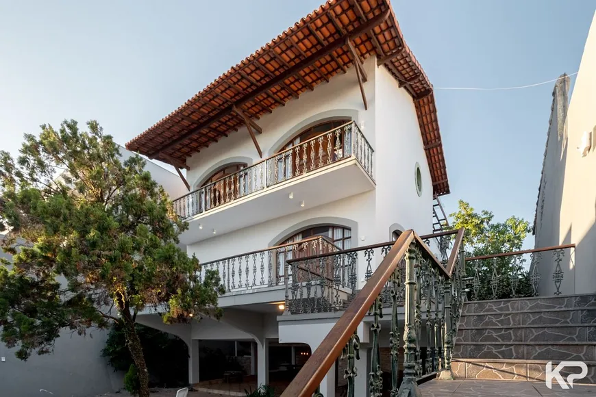 Foto 1 de Casa com 3 Quartos à venda, 573m² em Ilha do Boi, Vitória