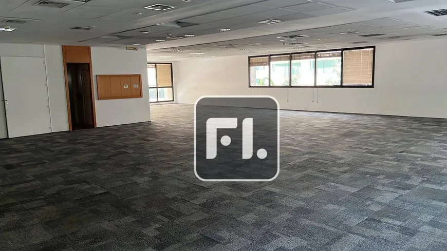 Foto 1 de Sala Comercial para alugar, 251m² em Vila Olímpia, São Paulo