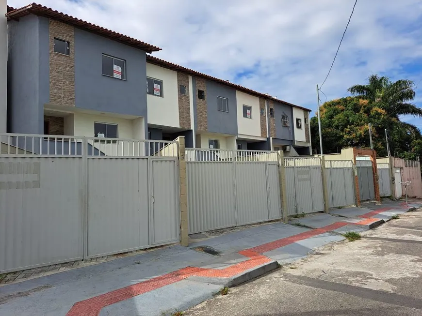 Foto 1 de Casa com 2 Quartos à venda, 47m² em Jacaraipe, Serra