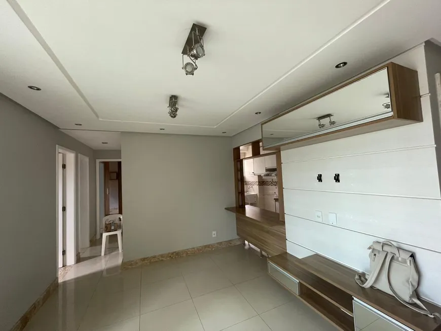 Foto 1 de Apartamento com 3 Quartos para alugar, 70m² em Recreio Ipitanga, Lauro de Freitas