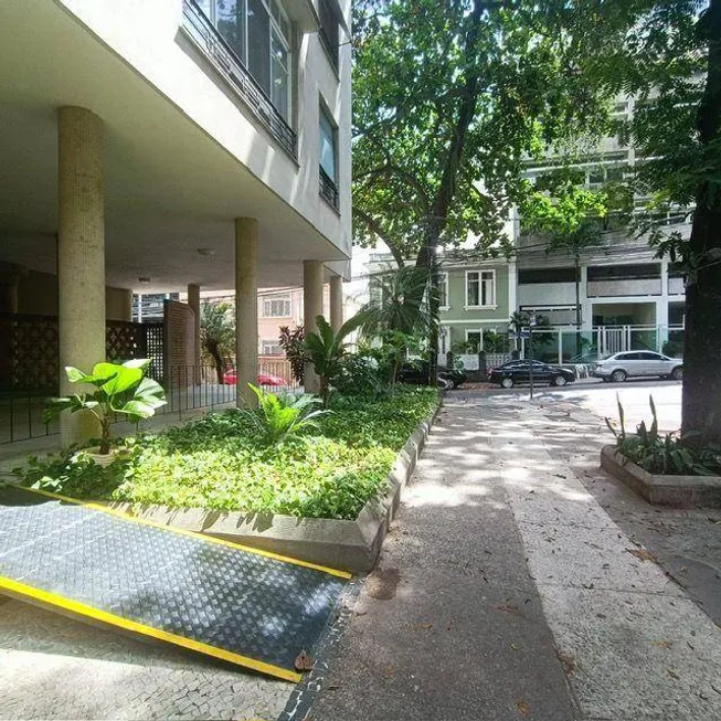 Foto 1 de Apartamento com 3 Quartos à venda, 124m² em Laranjeiras, Rio de Janeiro