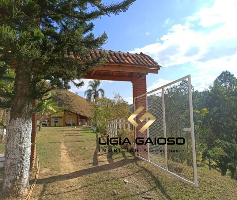 Foto 1 de Fazenda/Sítio com 3 Quartos à venda, 200m² em Agua Soca, São José dos Campos