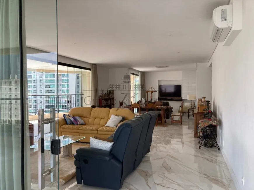 Foto 1 de Apartamento com 4 Quartos à venda, 411m² em Parque Residencial Aquarius, São José dos Campos