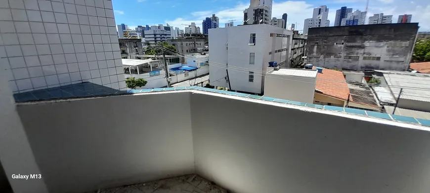 Foto 1 de Apartamento com 3 Quartos para alugar, 96m² em Candeias, Jaboatão dos Guararapes