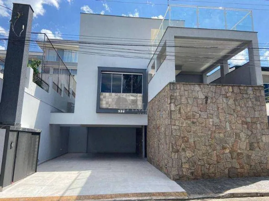 Foto 1 de Casa de Condomínio com 3 Quartos para venda ou aluguel, 190m² em Caputera, Arujá