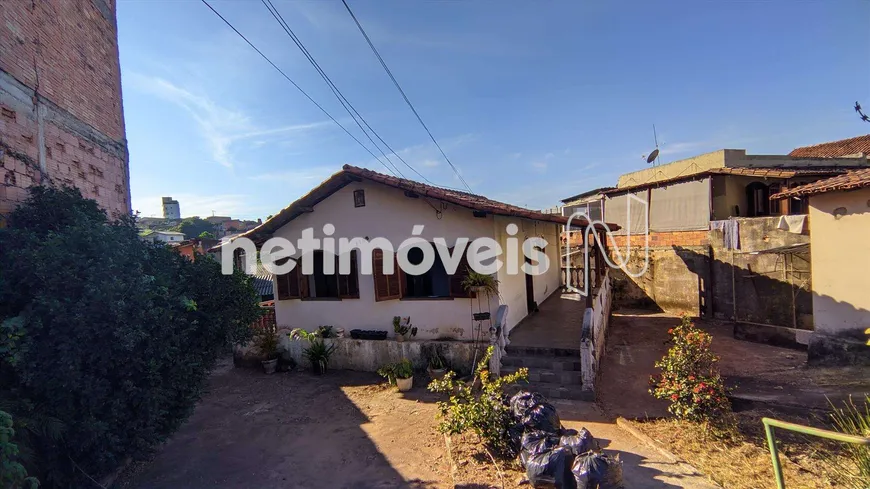 Foto 1 de Casa com 3 Quartos à venda, 250m² em Planalto, Belo Horizonte