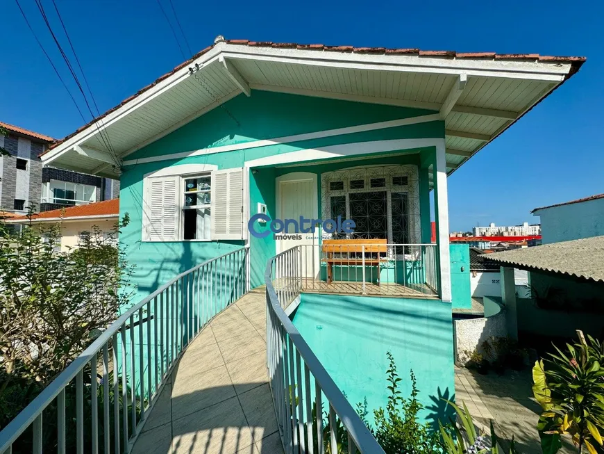 Foto 1 de Casa com 4 Quartos à venda, 253m² em Jardim Cidade de Florianópolis, São José