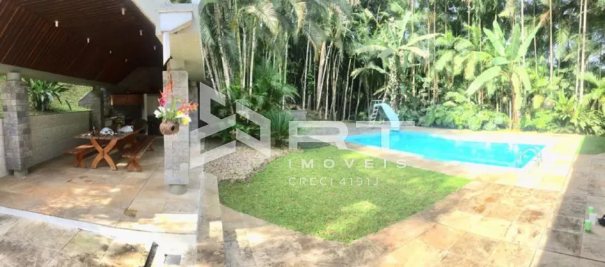 Foto 1 de Casa com 4 Quartos à venda, 640m² em Badenfurt, Blumenau