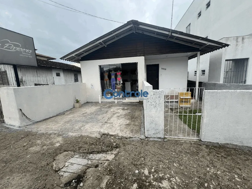 Foto 1 de Casa com 4 Quartos à venda, 360m² em Serraria, São José