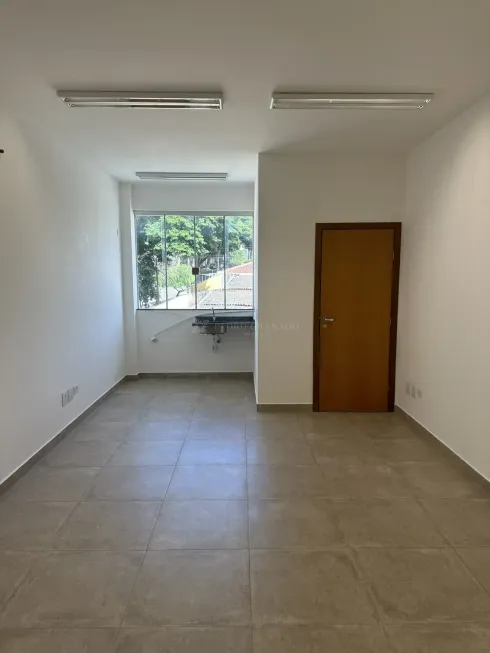 Foto 1 de Ponto Comercial para alugar, 24m² em Zona 06, Maringá