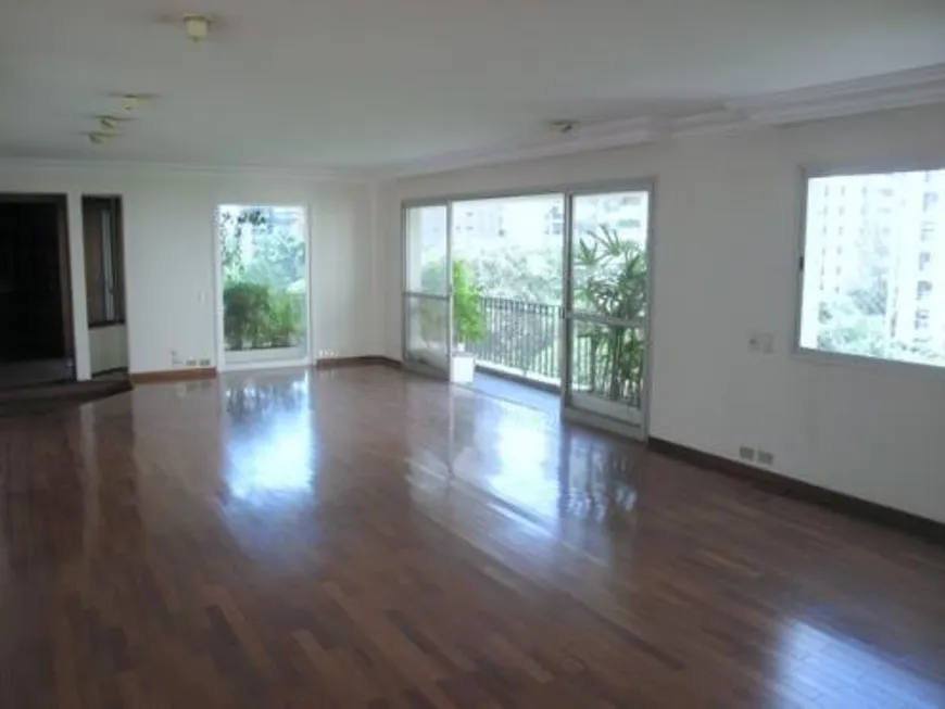 Foto 1 de Apartamento com 3 Quartos à venda, 260m² em Vila Nova Conceição, São Paulo