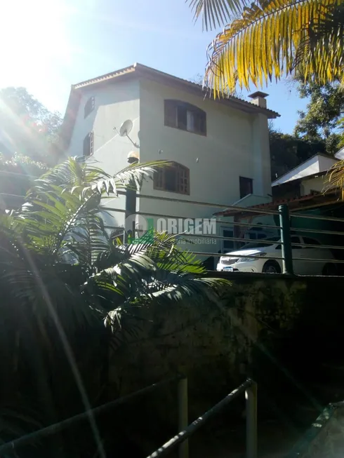 Foto 1 de Casa com 4 Quartos à venda, 280m² em Barreirinha, Curitiba