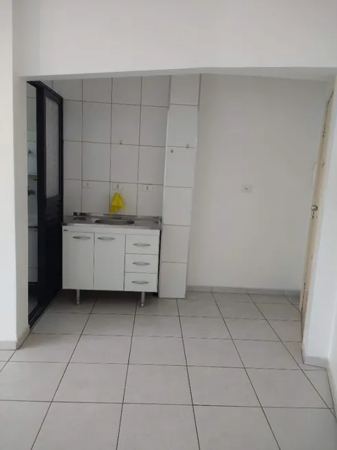 Foto 1 de Kitnet com 1 Quarto para alugar, 25m² em Sé, São Paulo