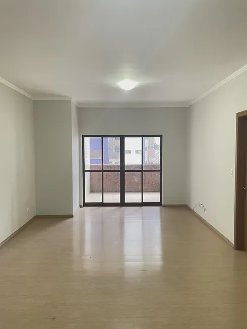 Foto 1 de Apartamento com 3 Quartos à venda, 120m² em Zona 01, Maringá