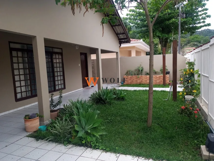 Foto 1 de Casa com 4 Quartos à venda, 205m² em Canasvieiras, Florianópolis