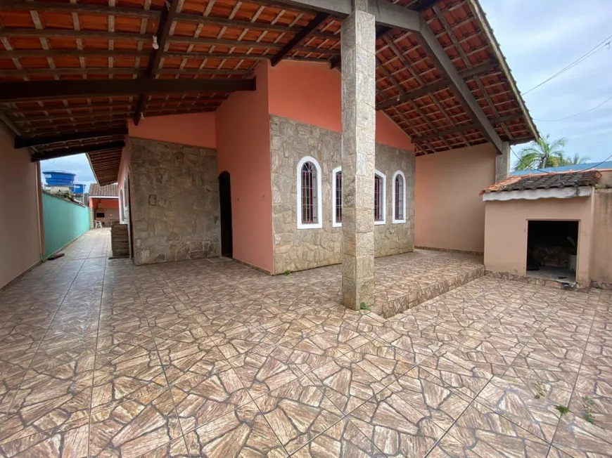 Foto 1 de Casa com 3 Quartos à venda, 100m² em Ana Dias, Peruíbe