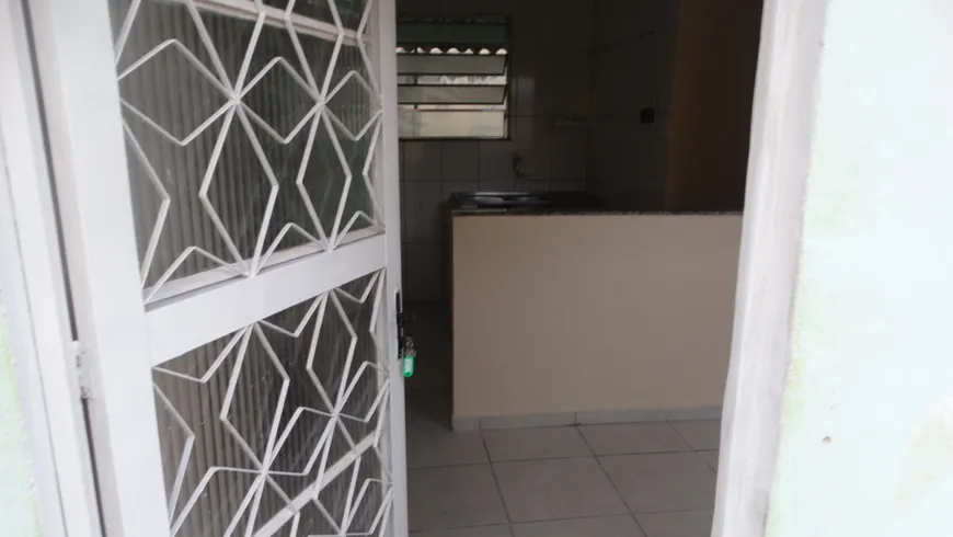 Foto 1 de Casa com 2 Quartos para alugar, 68m² em Rocha Miranda, Rio de Janeiro