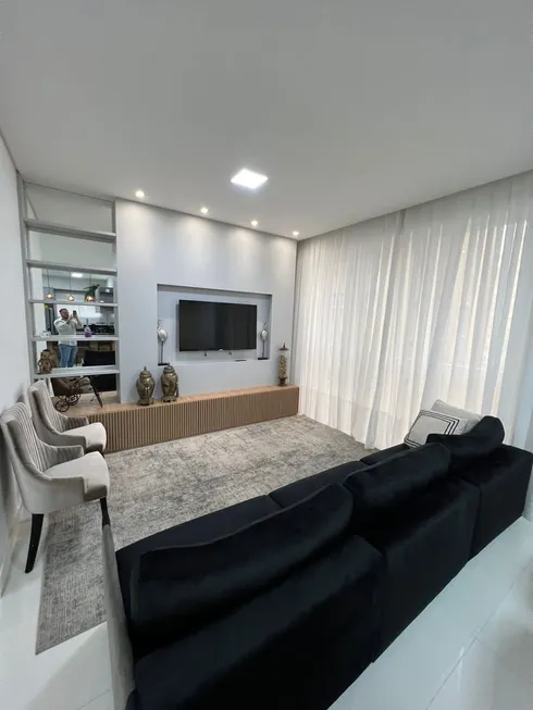 Foto 1 de Apartamento com 3 Quartos à venda, 90m² em Meia Praia, Itapema