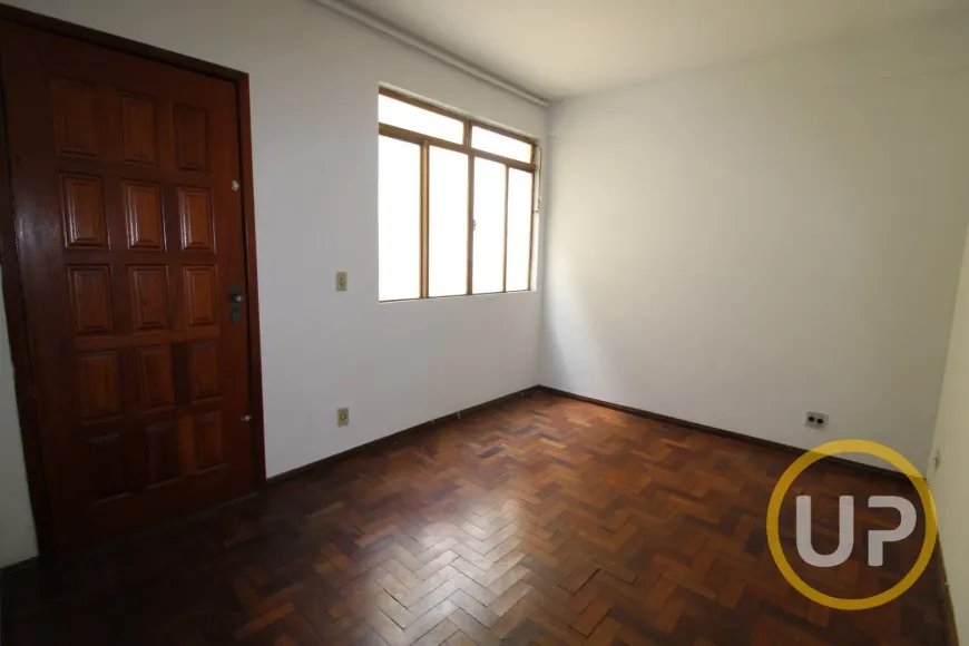 Foto 1 de Apartamento com 3 Quartos à venda, 100m² em Nazia I, Vespasiano