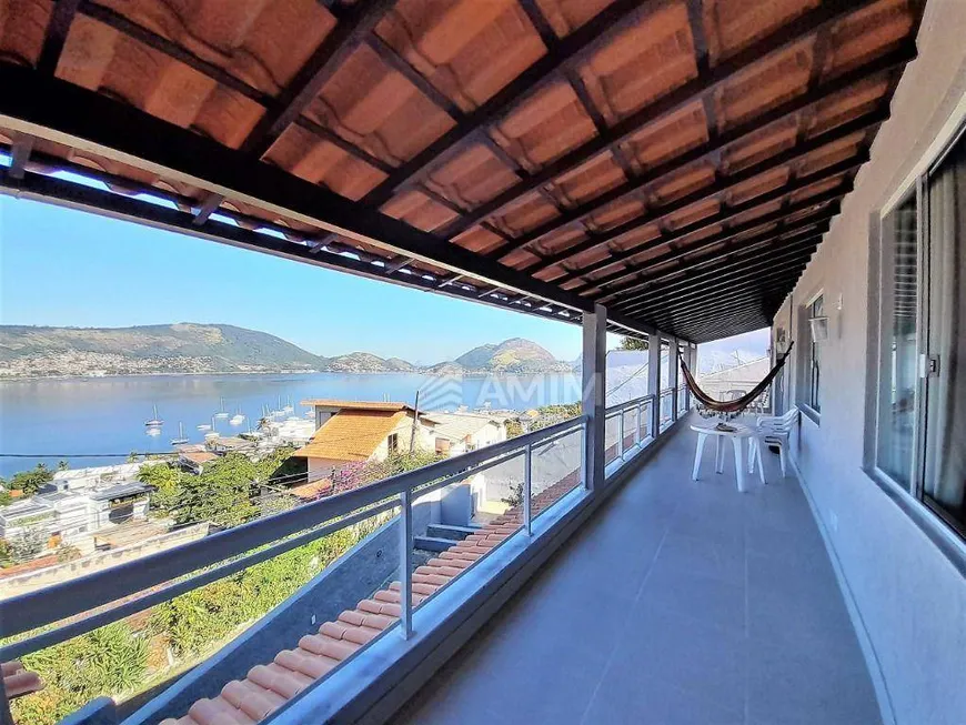 Foto 1 de Casa com 5 Quartos à venda, 257m² em São Francisco, Niterói