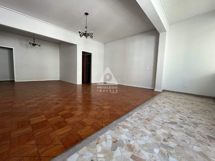 Foto 1 de Apartamento com 3 Quartos à venda, 155m² em Copacabana, Rio de Janeiro