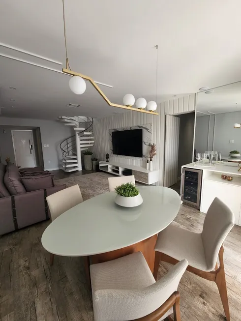 Foto 1 de Apartamento com 3 Quartos à venda, 322m² em Pompeia, Santos
