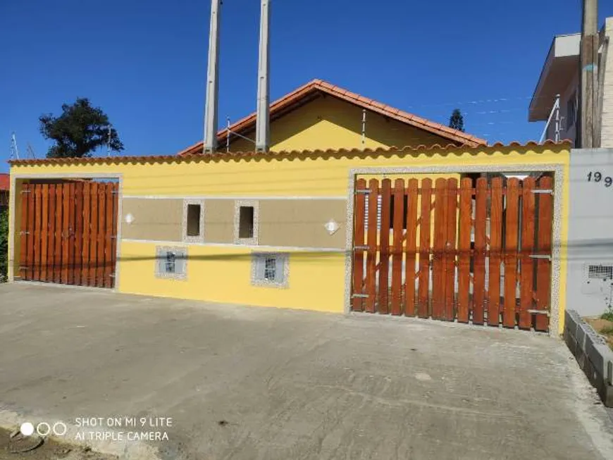 Foto 1 de Casa com 2 Quartos à venda, 60m² em Gaviotas, Itanhaém