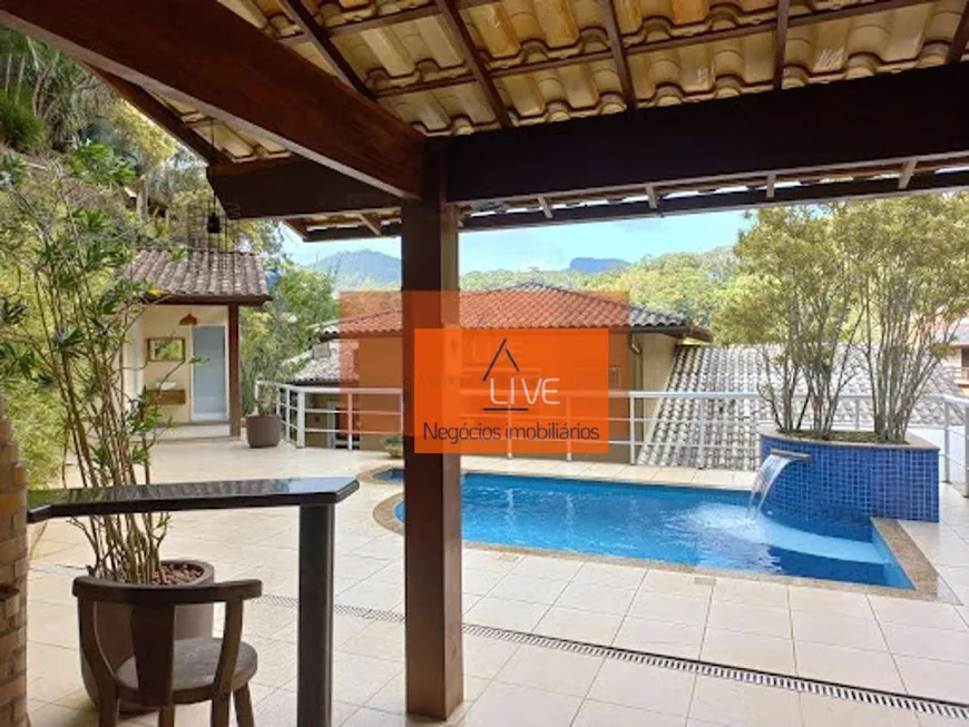 Foto 1 de Casa com 4 Quartos à venda, 400m² em Maria Paula, Niterói