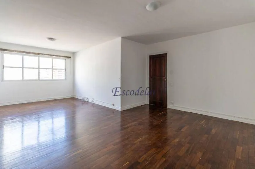 Foto 1 de Apartamento com 3 Quartos para alugar, 136m² em Campo Belo, São Paulo