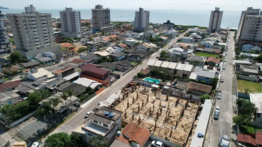 Foto 1 de Apartamento com 3 Quartos à venda, 116m² em Centro, Navegantes