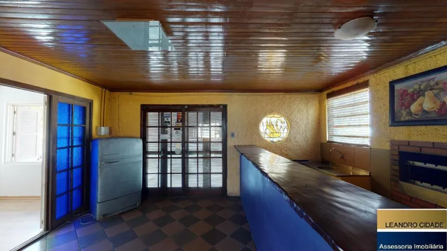 Foto 1 de Casa com 3 Quartos à venda, 140m² em Passo da Areia, Porto Alegre