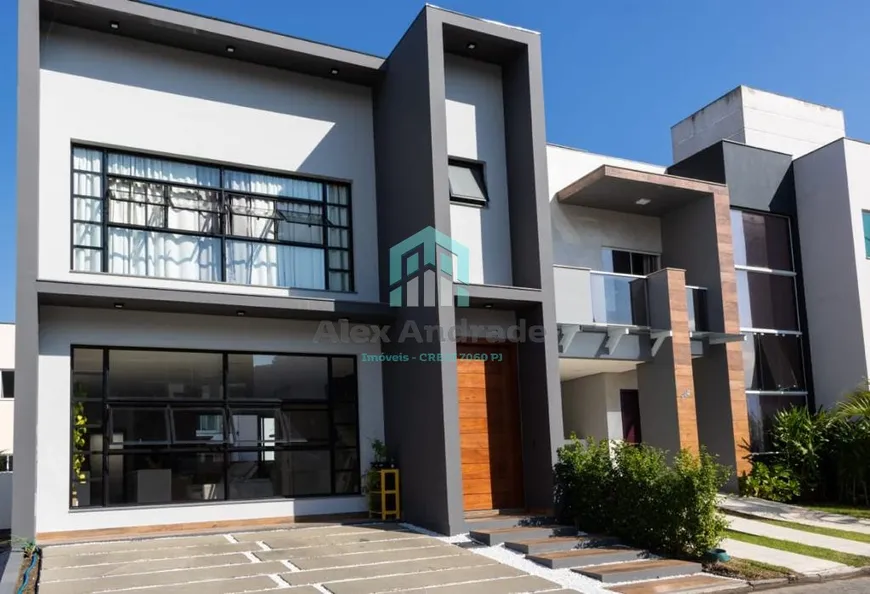 Foto 1 de Casa de Condomínio com 3 Quartos à venda, 198m² em Beira Rio, Biguaçu