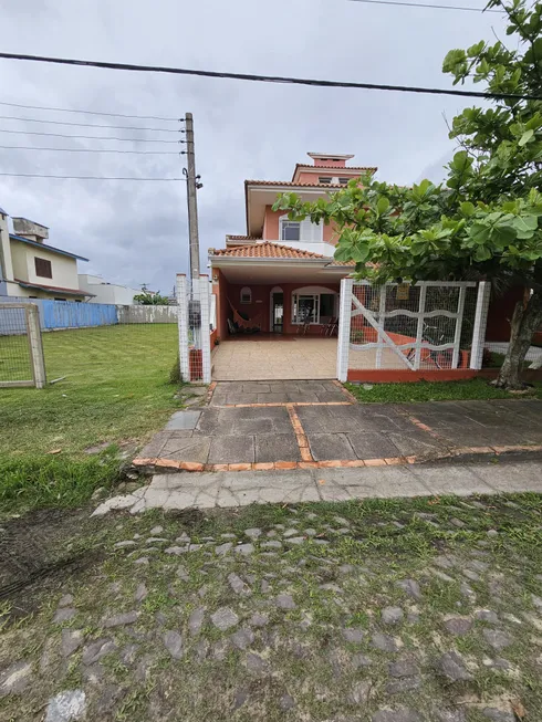 Foto 1 de Sobrado com 3 Quartos à venda, 160m² em Capao Novo, Capão da Canoa