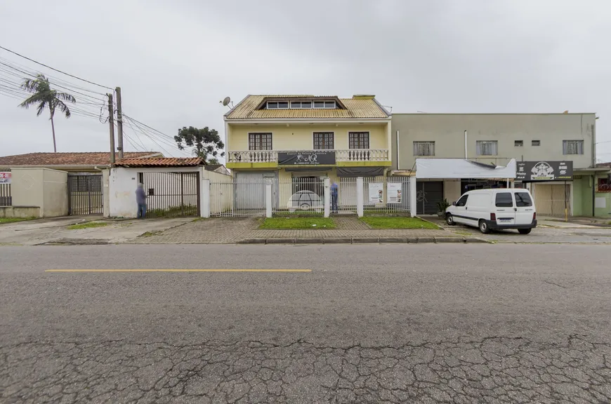 Foto 1 de Sobrado com 3 Quartos à venda, 270m² em Boqueirão, Curitiba