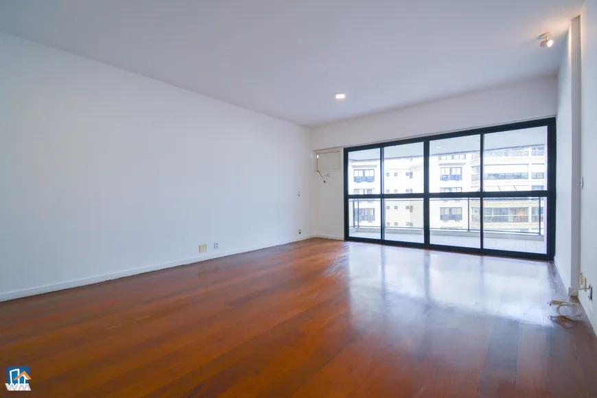 Foto 1 de Apartamento com 3 Quartos para venda ou aluguel, 149m² em Barra da Tijuca, Rio de Janeiro