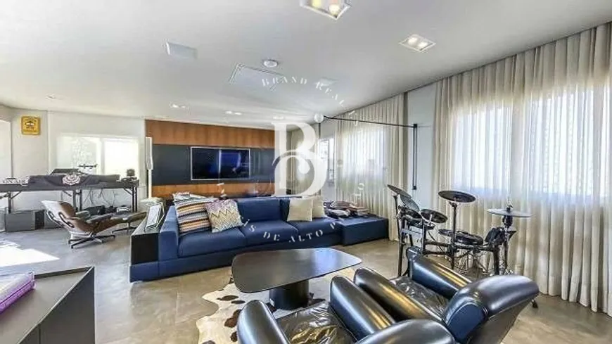 Foto 1 de Apartamento com 4 Quartos à venda, 400m² em Campo Belo, São Paulo