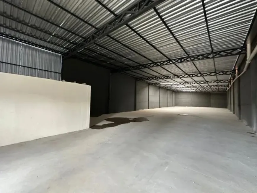 Foto 1 de Galpão/Depósito/Armazém para alugar, 650m² em Barra do Aririu, Palhoça