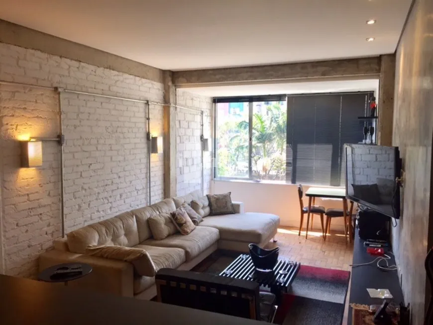 Foto 1 de Apartamento com 1 Quarto à venda, 55m² em Santa Cecília, São Paulo