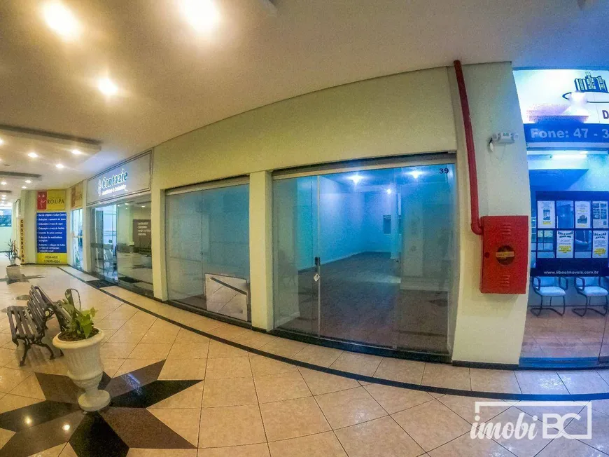 Foto 1 de Sala Comercial para alugar, 77m² em Centro, Balneário Camboriú