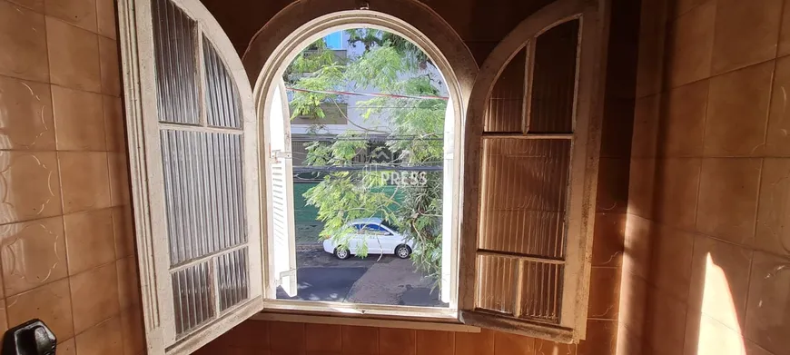 Foto 1 de Casa com 4 Quartos à venda, 160m² em Independência, Porto Alegre