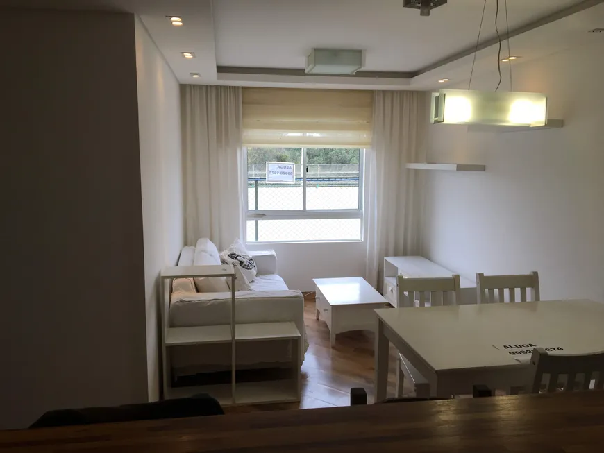 Foto 1 de Apartamento com 3 Quartos à venda, 51m² em Fazendinha, Curitiba