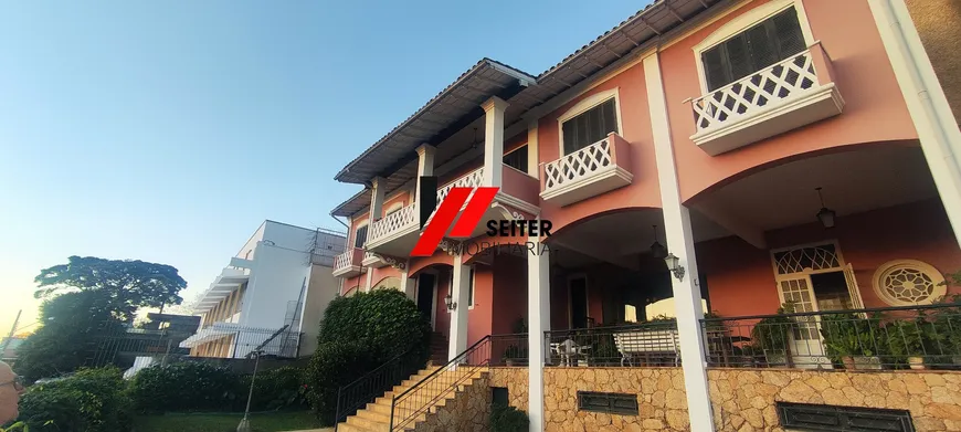 Foto 1 de Casa com 4 Quartos para alugar, 636m² em Centro, Florianópolis