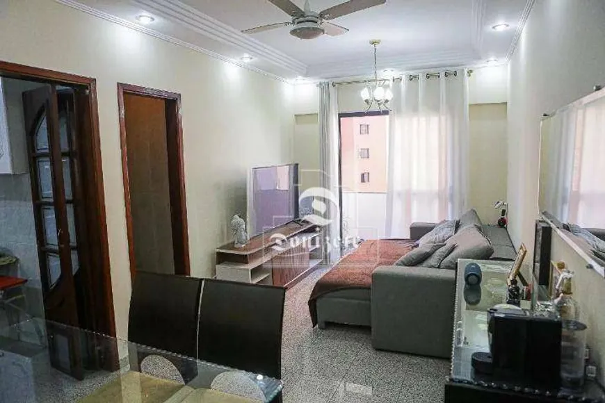 Foto 1 de Apartamento com 2 Quartos para alugar, 75m² em Jardim Bela Vista, Santo André