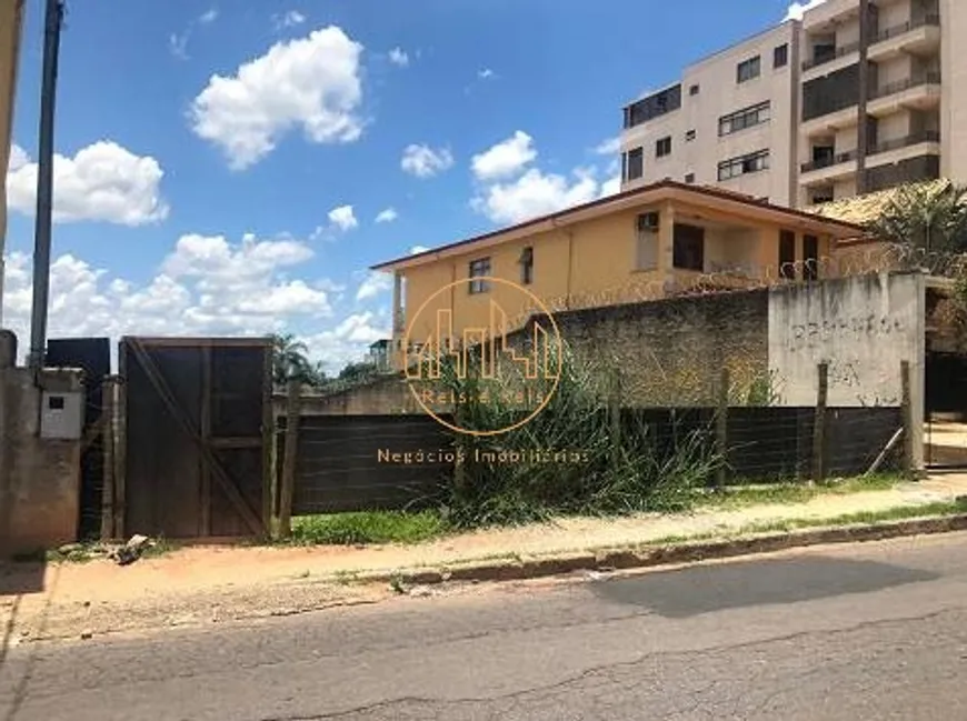 Foto 1 de Lote/Terreno à venda, 558m² em Europa, Contagem