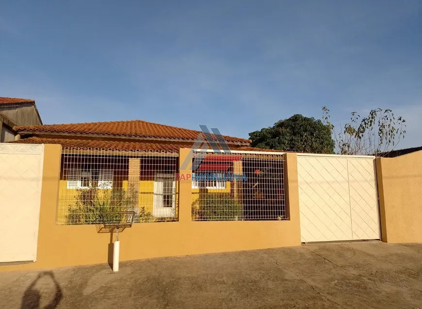 Foto 1 de Casa com 3 Quartos à venda, 240m² em Hipica Jaguari, Bragança Paulista