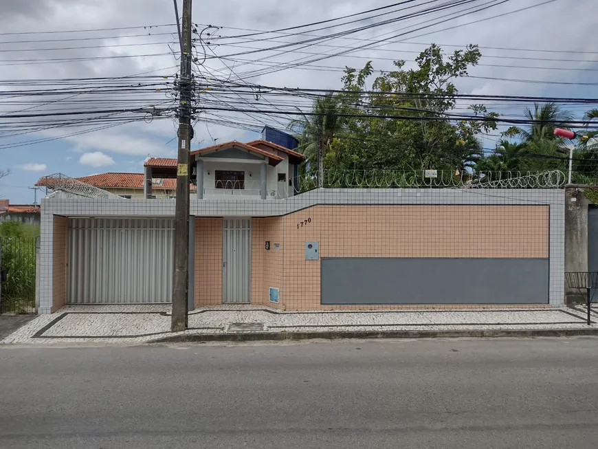 Foto 1 de Casa com 3 Quartos à venda, 513m² em Engenheiro Luciano Cavalcante, Fortaleza