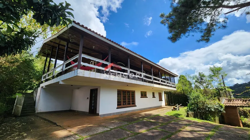 Foto 1 de Casa com 5 Quartos à venda, 306m² em Vila Natal, Campos do Jordão