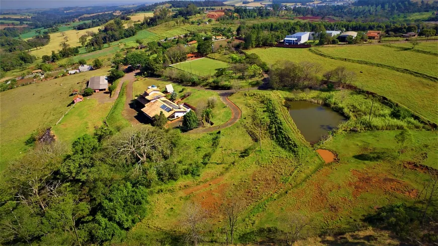 Foto 1 de Fazenda/Sítio com 6 Quartos à venda, 10m² em Vila Rural Nova Ukrania, Apucarana