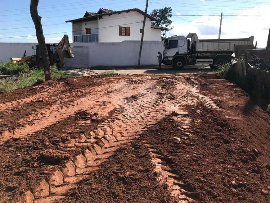 Foto 1 de Lote/Terreno à venda, 300m² em Centro, Guararema