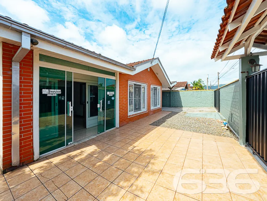 Foto 1 de Casa com 2 Quartos à venda, 186m² em Comasa, Joinville